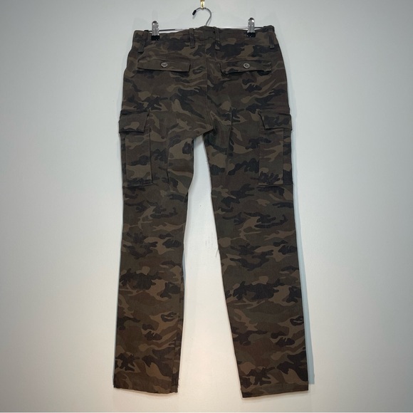 NWOT VICI Women's Green Camo Cargo Pants Stretch Size Large - Picture 2 of 10